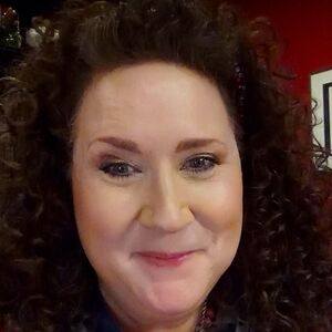 🤗 Show Tonight. @ 7:45 PM CST With Carolyn Can't Wait To See You There!